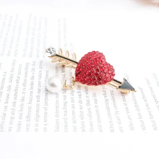 Fashionable Love Shape Crystal Hijab Brooch